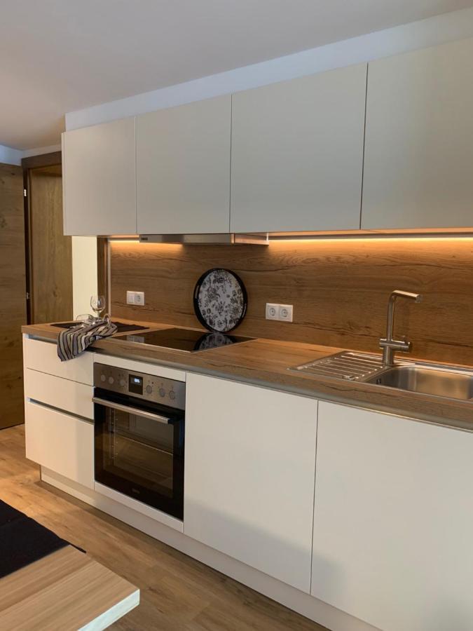 Busslehner Apartments อาเคนเคียร์ค ภายนอก รูปภาพ