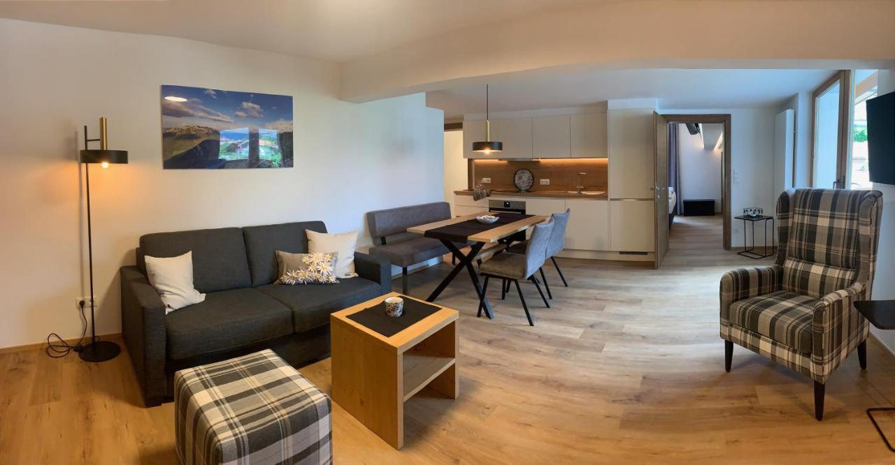 Busslehner Apartments อาเคนเคียร์ค ภายนอก รูปภาพ