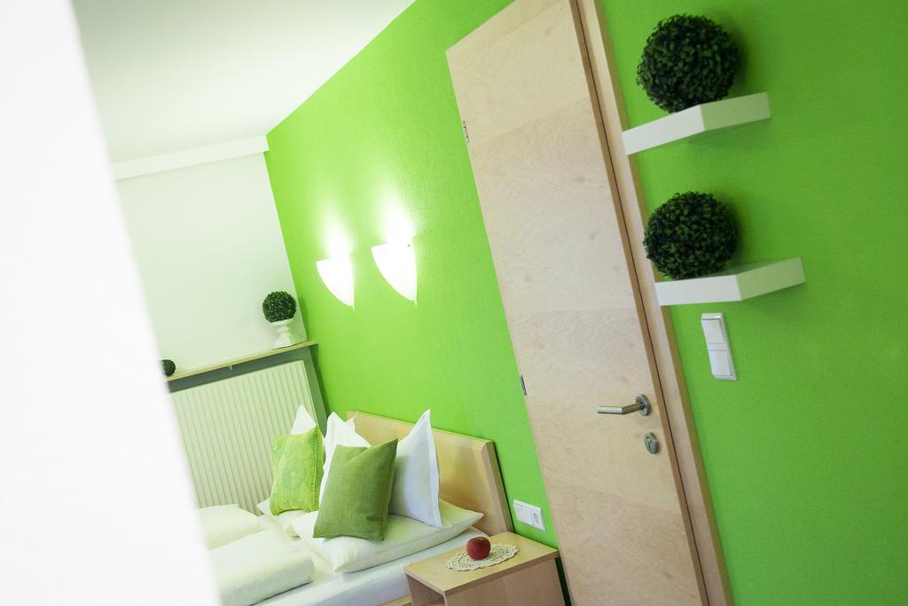 Busslehner Apartments อาเคนเคียร์ค ภายนอก รูปภาพ