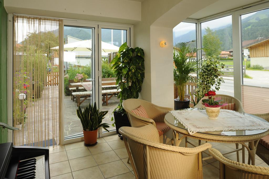 Busslehner Apartments อาเคนเคียร์ค ภายนอก รูปภาพ