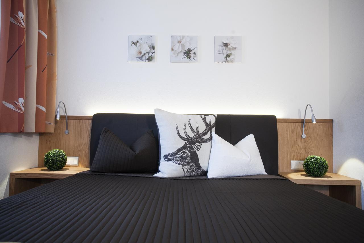 Busslehner Apartments อาเคนเคียร์ค ภายนอก รูปภาพ